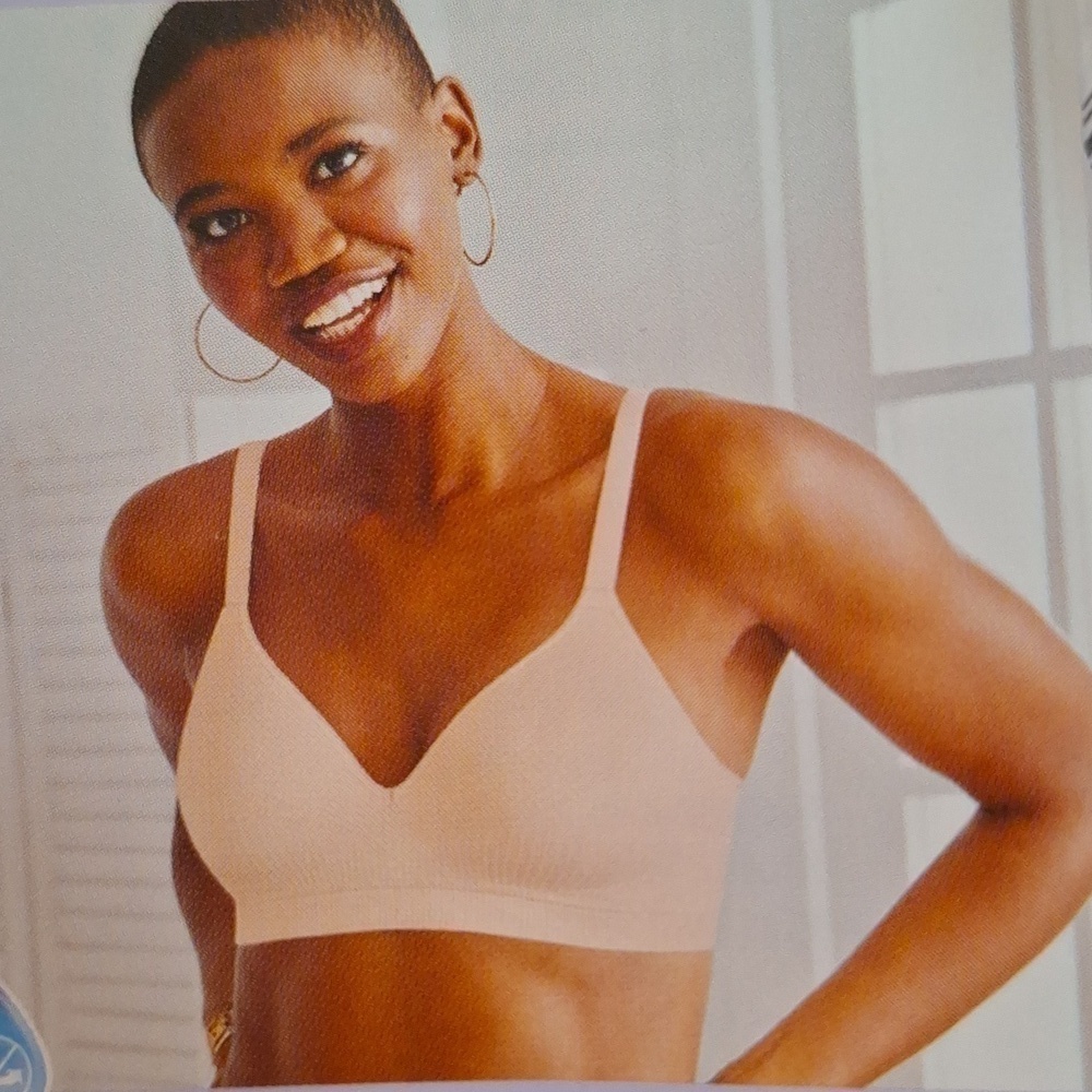 Hanes Perfect Coverage Bra